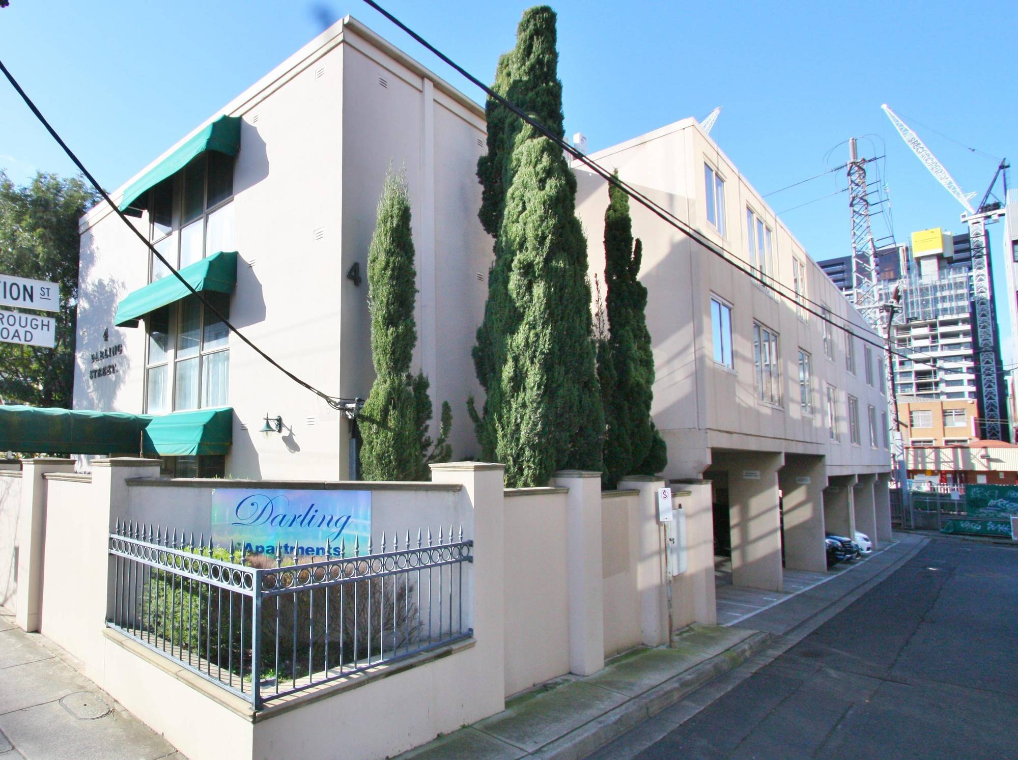 Soya Apartment Hotel Melbourne Exterior photo